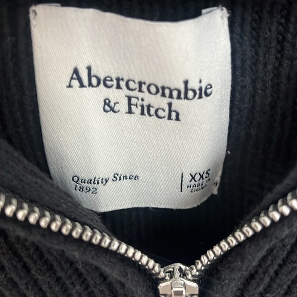 Abercrombie Black Zip Knit Sweater - Picture 2 of 3
